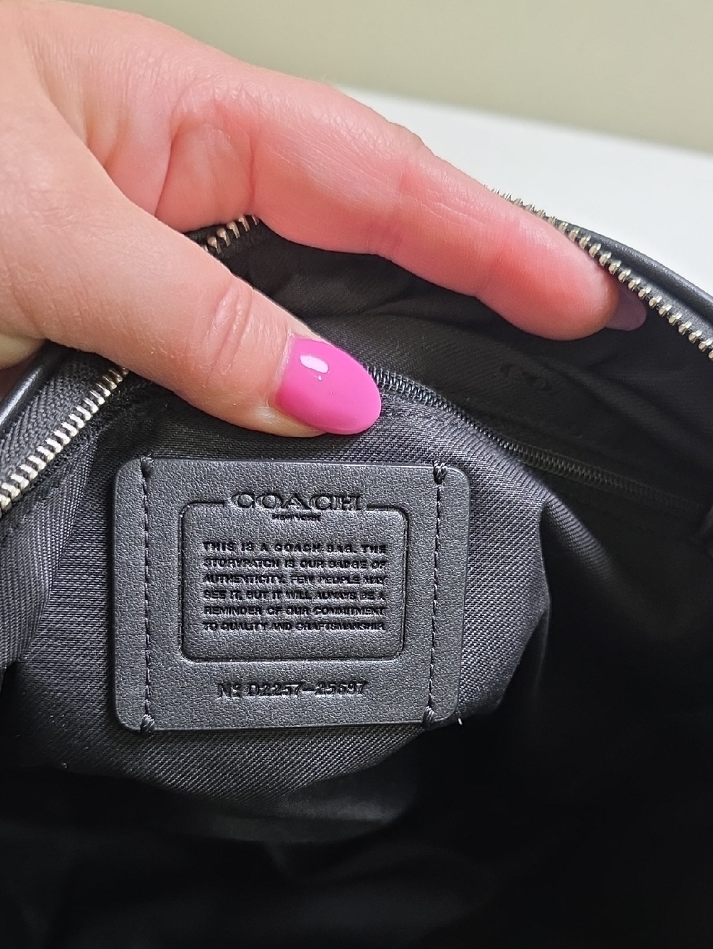 COACH 25697 Signature Black Smoke Dufflette Shoulder Bag Crossbody Like New - Picture 15 of 16